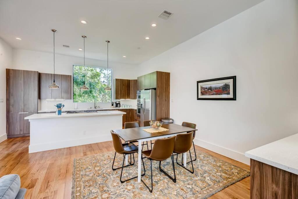 4 Story Home Mins To Downtown Houston With City Views Ngoại thất bức ảnh