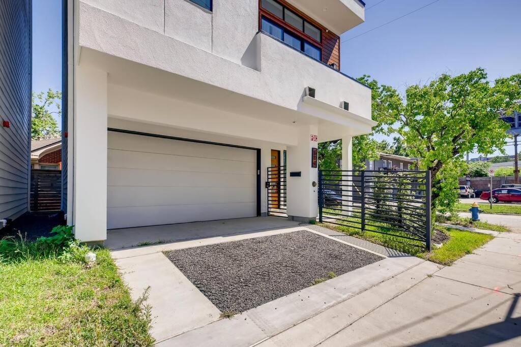 4 Story Home Mins To Downtown Houston With City Views Ngoại thất bức ảnh